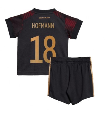 Tyskland Jonas Hofmann #18 Bortedraktsett Barn VM 2022 Kortermet (+ Korte bukser)